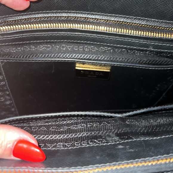 Authentic Prada black and gold Saffiano tote bag with tags,receipt and box โจ๐ - Picture 2 of 16
